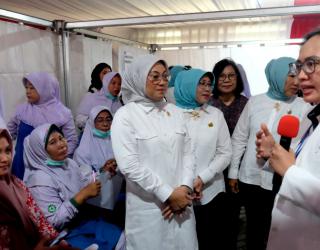 Menaker Hadir di Program Aksi Peningkatan Kesehatan Tenaga Kerja Perempuan