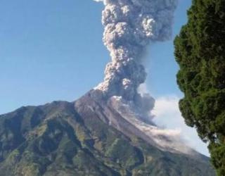 Gunung Dempo Kembali Erupsi, Tingginya Mencapai 200 Meter