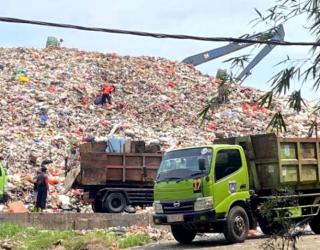 Mengolah dan Memanfaatkan Kembali Sampah, Program Unggulan DLH Tangsel