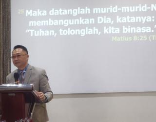 Melewati Gelombang Masalah Bersama Tuhan Yesus,  Pdt. Edy Wagino M.Th :  Pertama Doa, Pujian, Penyembahan, dan Rendah Hati, Kedua Jangan Takut, Ketiga  Miliki I