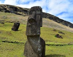 Misteri Moai di Pulau Paskah: Sejarah, Fungsi, dan Fakta Menarik