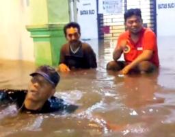 Banjir Rob Makin Parah di Belawan, Ribuan Rumah Terendam