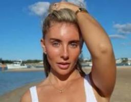 Bonnie Blue Dilaporkan KBRI London Terkait Dugaan Pelecehan Bendera Indonesia