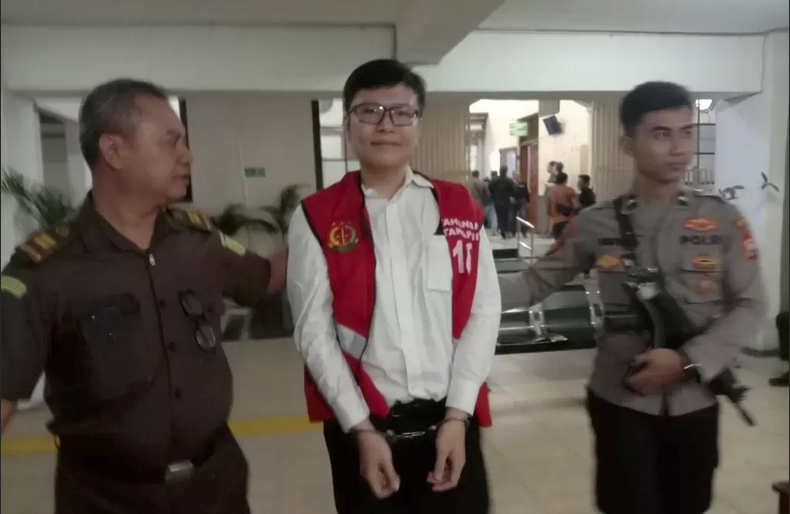 KY Didesak Periksa Hakim yang Vonis Bebas Ronald Tannur Pembunuh Pacar di Surabaya