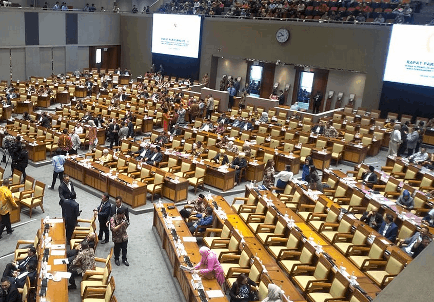 Revisi Kilat UU Pilkada, Bukti Tidak ada Kepemimpinan Konstitusi