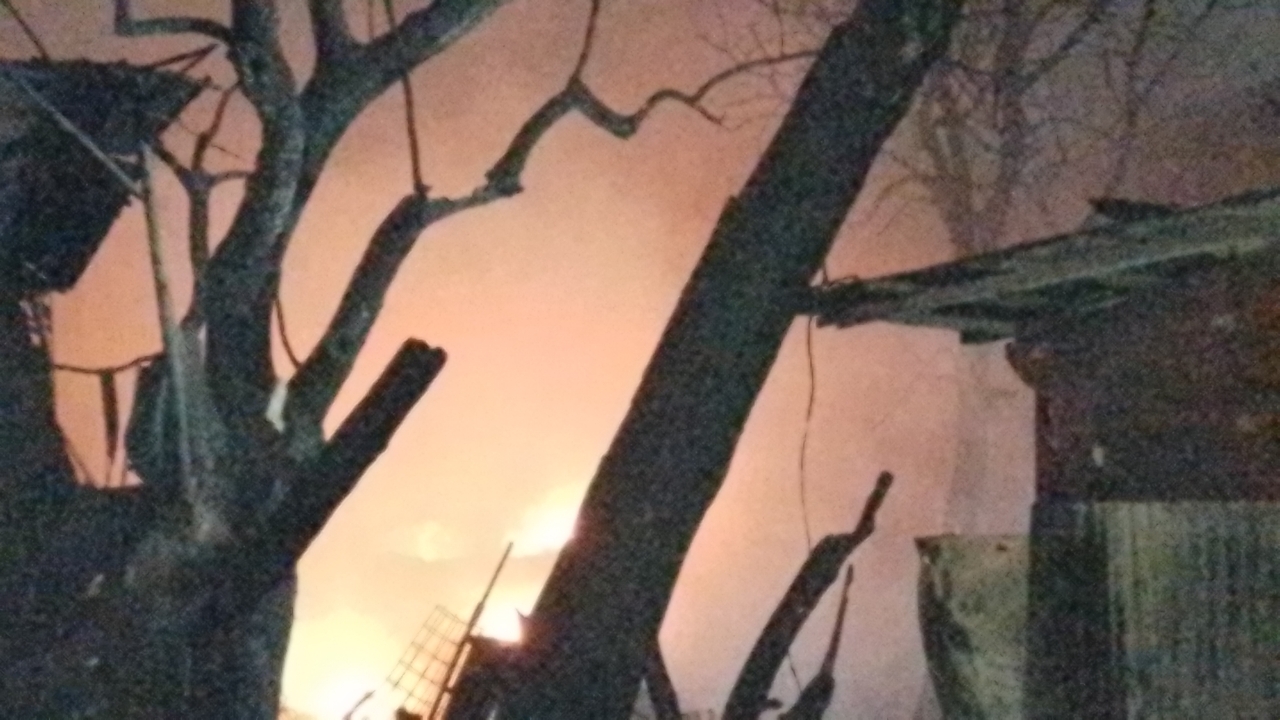 Kebakaran di Pemukiman Pemulung Jurang Mangu Timur Tidak Ada Korban Jiwa dalam Proses Evakuasi