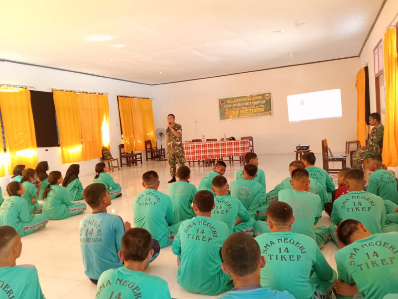 TNI Bangun Karakter Pelajar Cinta Tanah Air Lewat Penyuluhan Anti-Radikalisme
