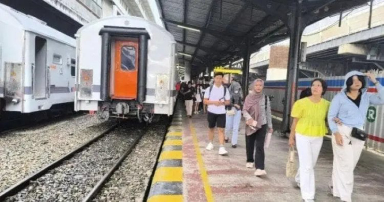 Mudik Tanpa Drama! Ini Alasan Ribuan Orang Beralih ke Kereta Api di Sumut